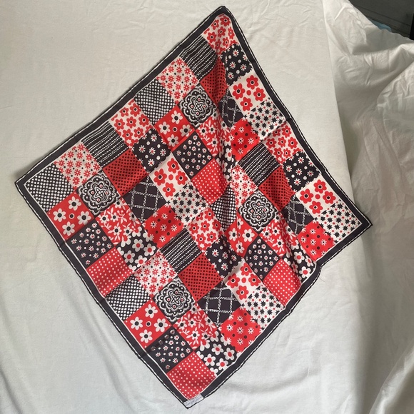 Vintage (1960's?) Saks Fifth Avenue 100% Silk Printed Scarf - Picture 2 of 4